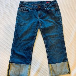 EXPRESS CAPRI JEANS